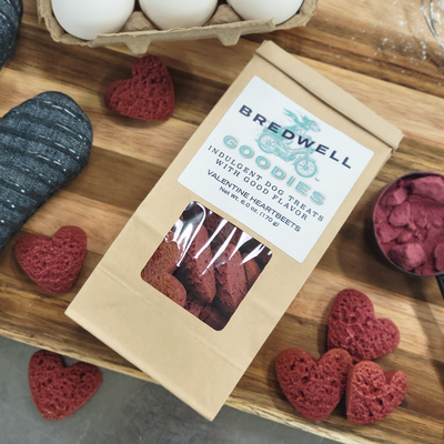 Bredwell Goodies - Valentine Heart Beets Dog Treats (6 oz) | Top